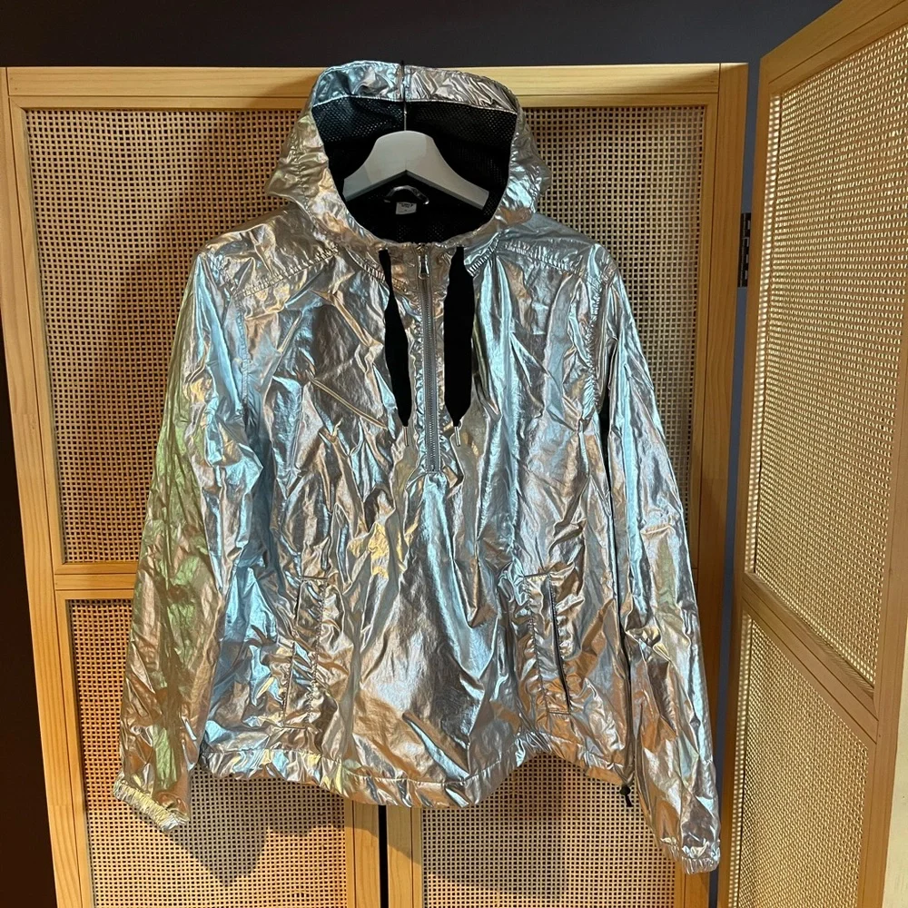 Old Navy Active Women’s M Silver Metallic Hooded Jacket